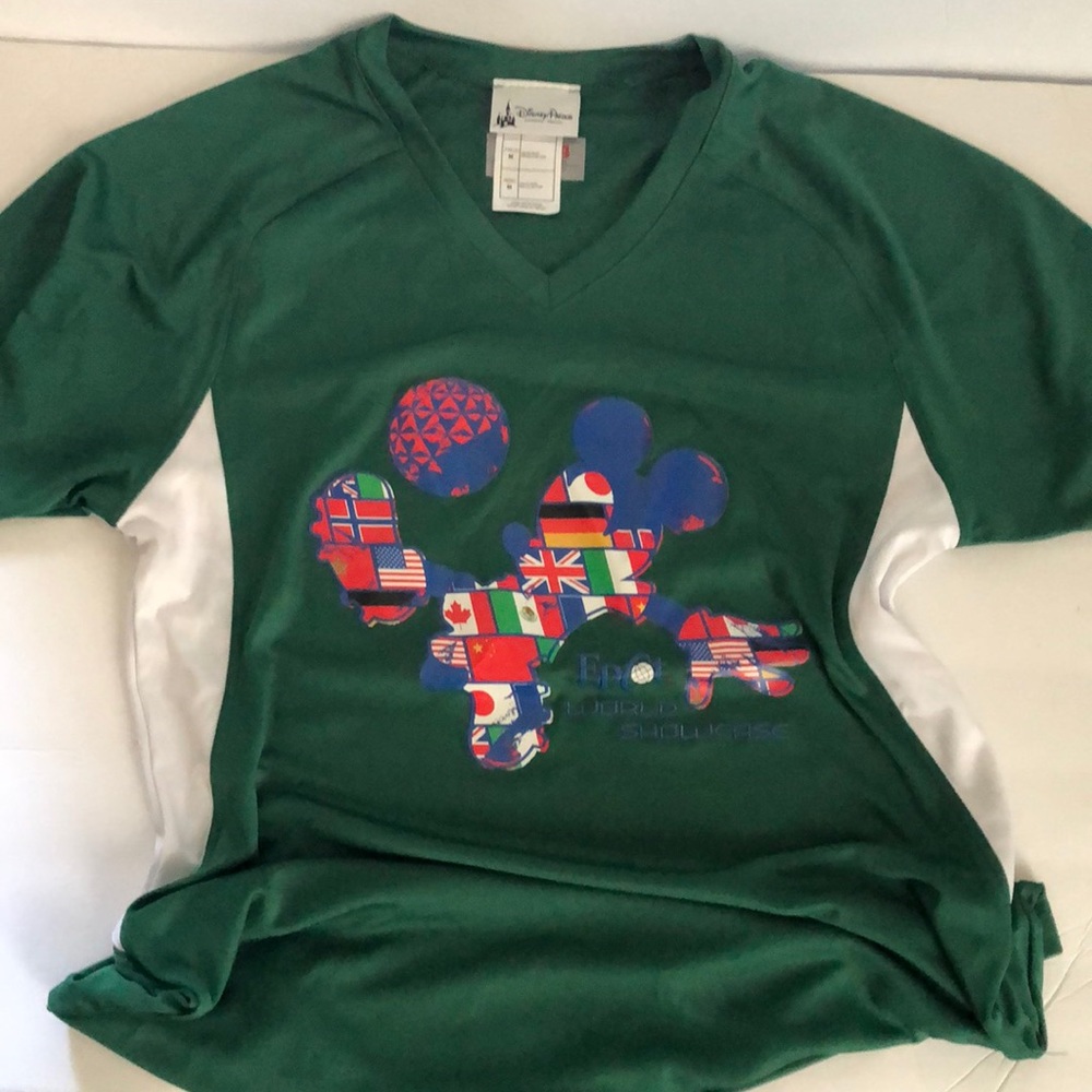NWOT Epcot  World Showcase Top